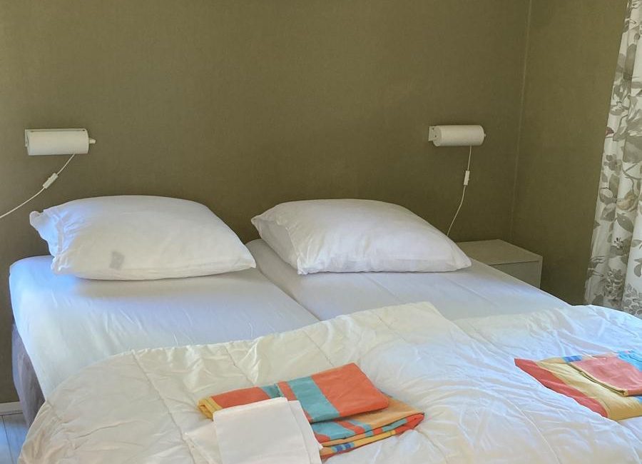 Slaapkamer vakantiehuis Kievit Zeeland Proeftuin
